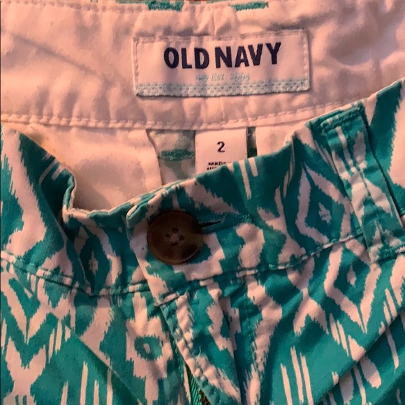 Pattern shorts - Picture 2 of 2